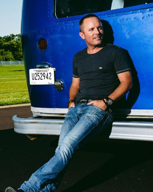 Contemporary Christian Singer Chris Tomlin Thrives On Music For A Church To Sing Fun And Entertainment Qctimes Com