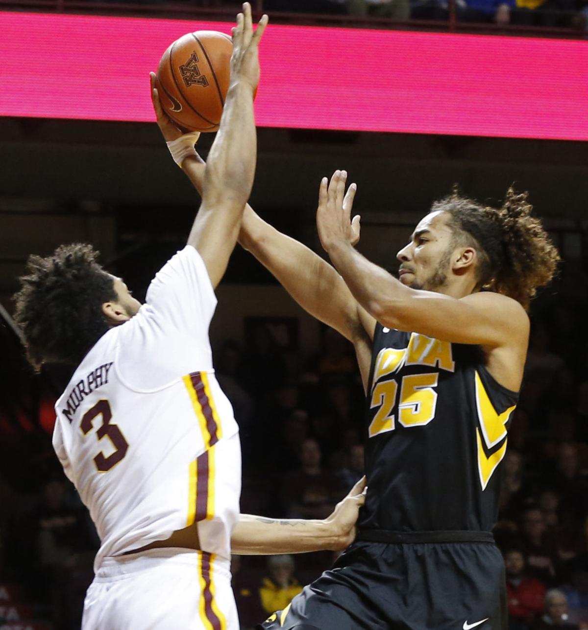 Jok Scores 28 But Hawkeyes Fall In Double Ot Iowa Hawkeyes