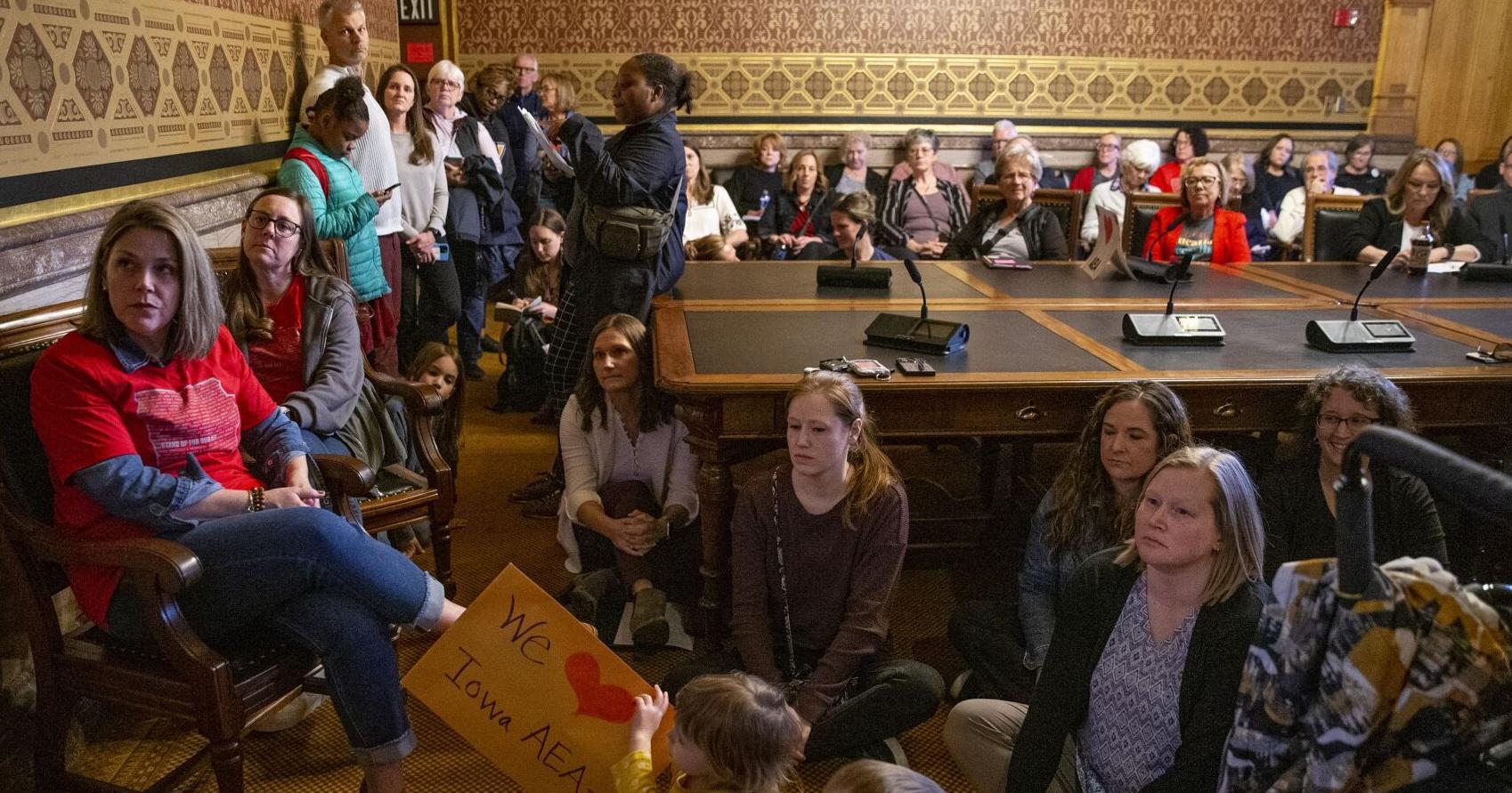 Changes to AEA operations, funding headed to Iowa governor - Vimarsana News