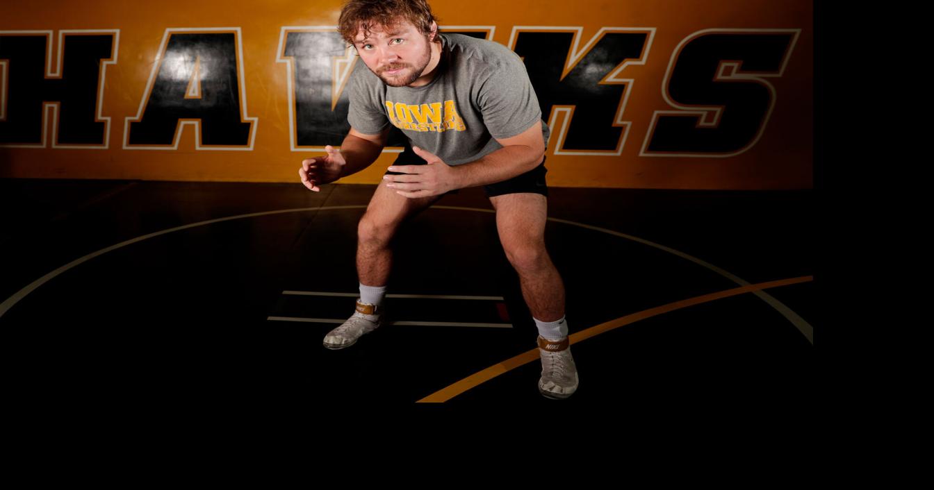 Iowa announces update to wrestling coaching staff
