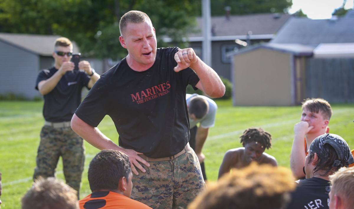 080717-FOOTBALL-PRACTICE-008