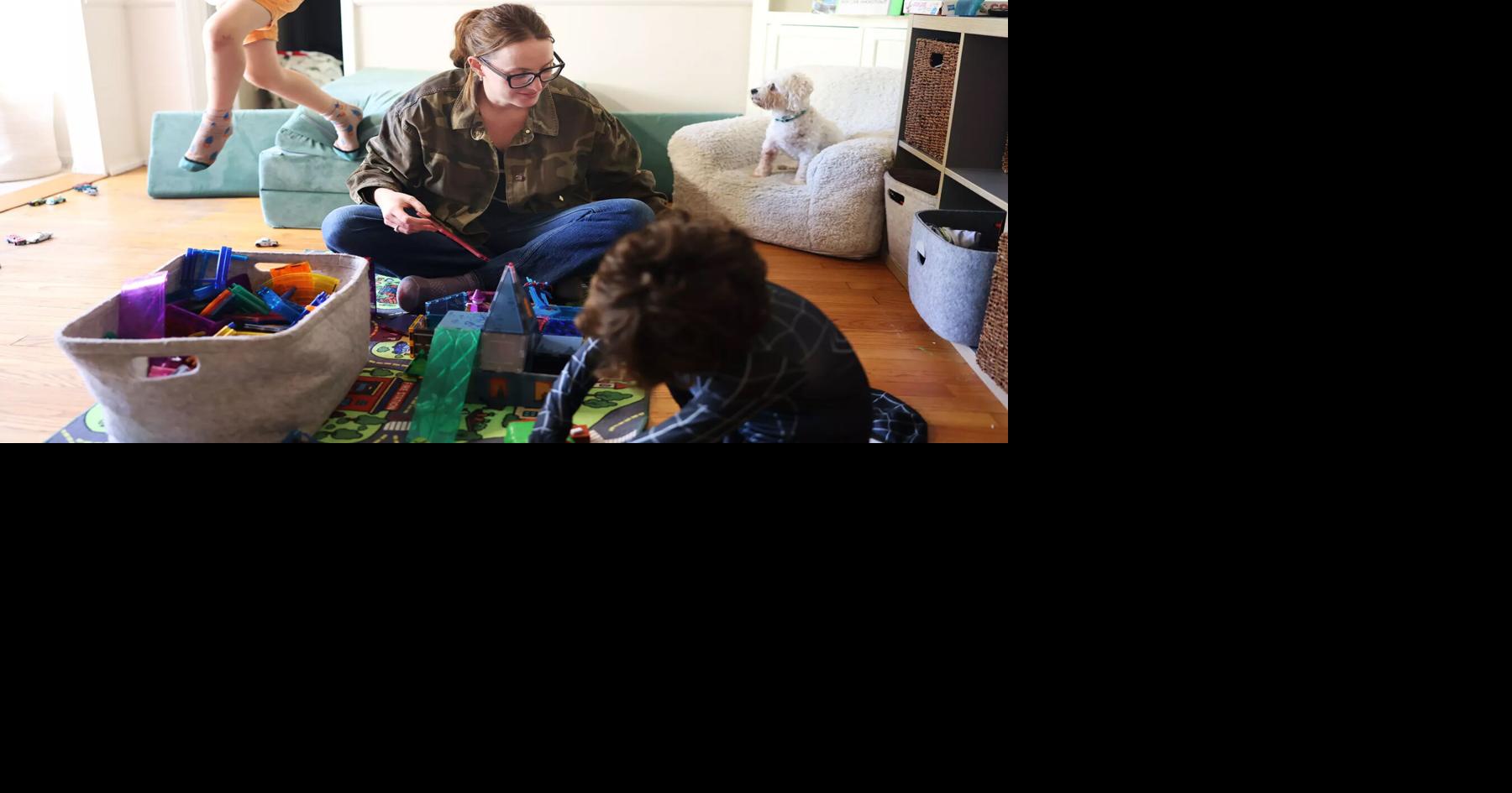 Special Report Spotlight EDUCATION Gamified math. Video read-alouds. Why parents are saying no to screens in class Kate Sequeira Los Angeles Times May 3, 2026 16 mins ago