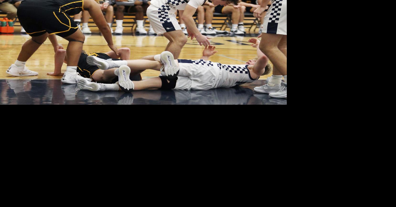 Photos: Bettendorf at Pleasant Valley boys basketball