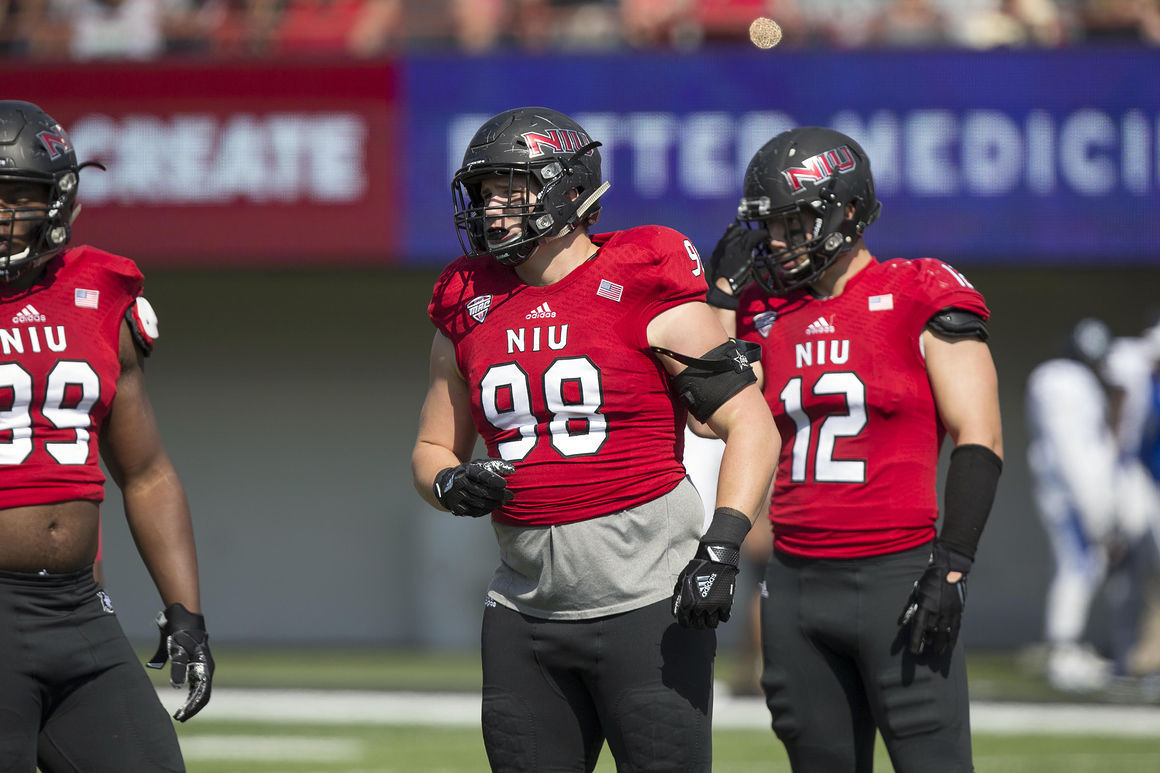 Huskies' Heflin finally gets his Kinnick wish