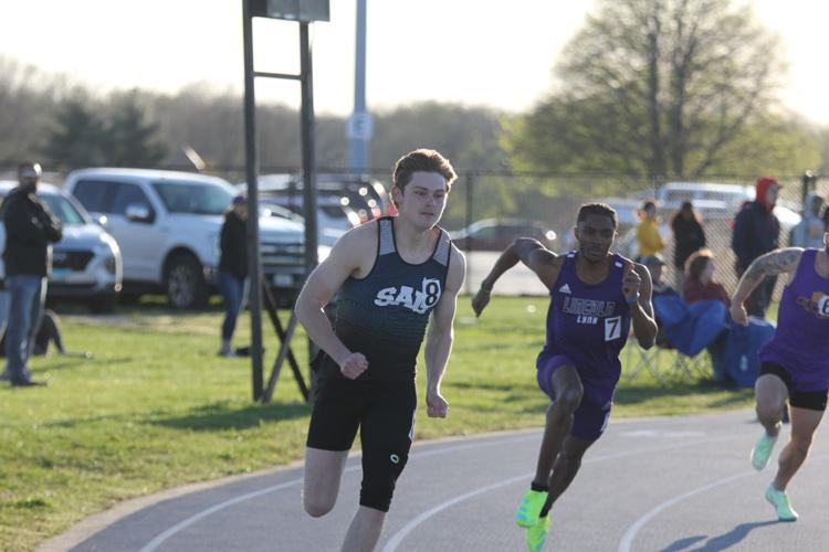 Bees' twins seek twice the success at NAIA finals