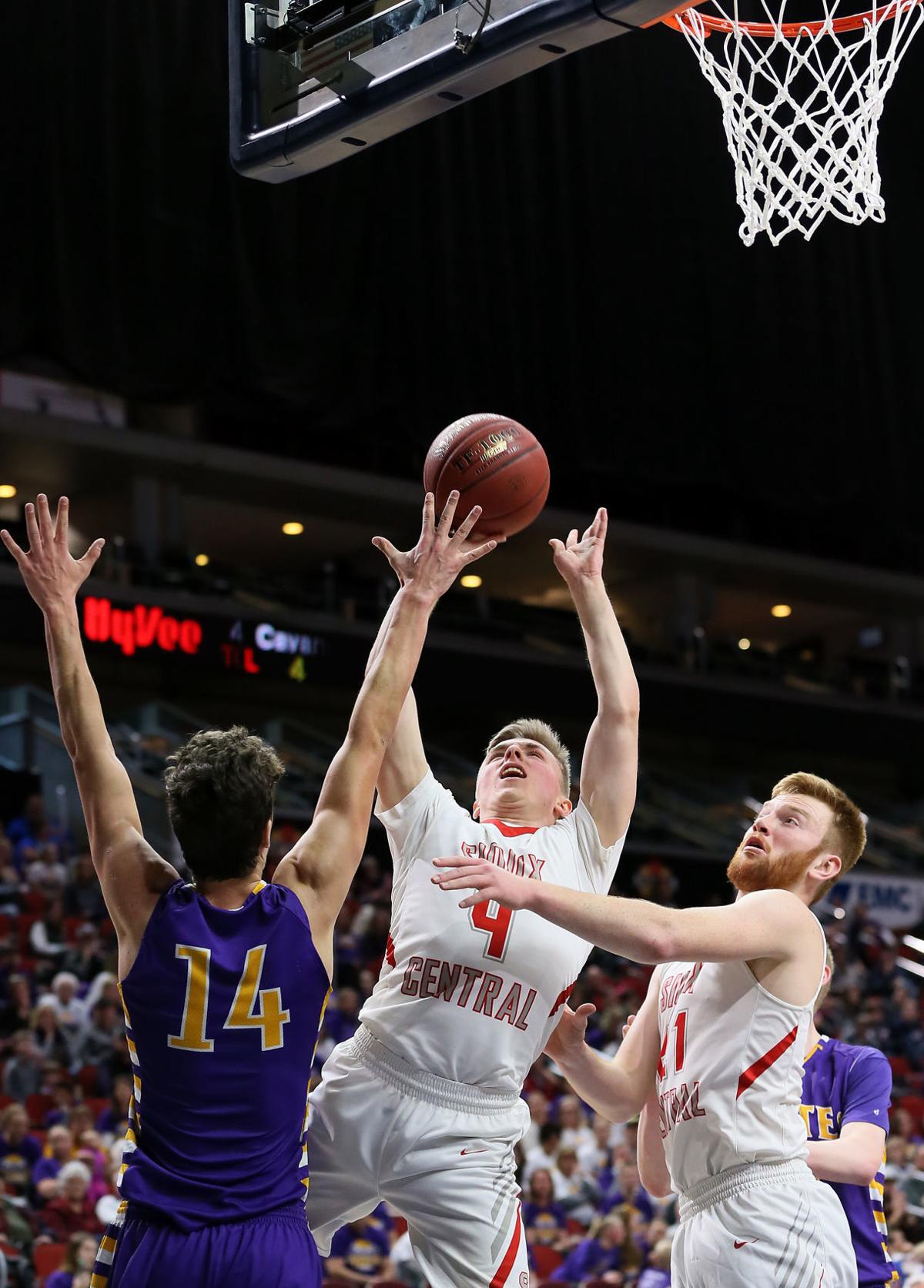 Photos Monday At The Iowa Boys High School Basketball Tournament