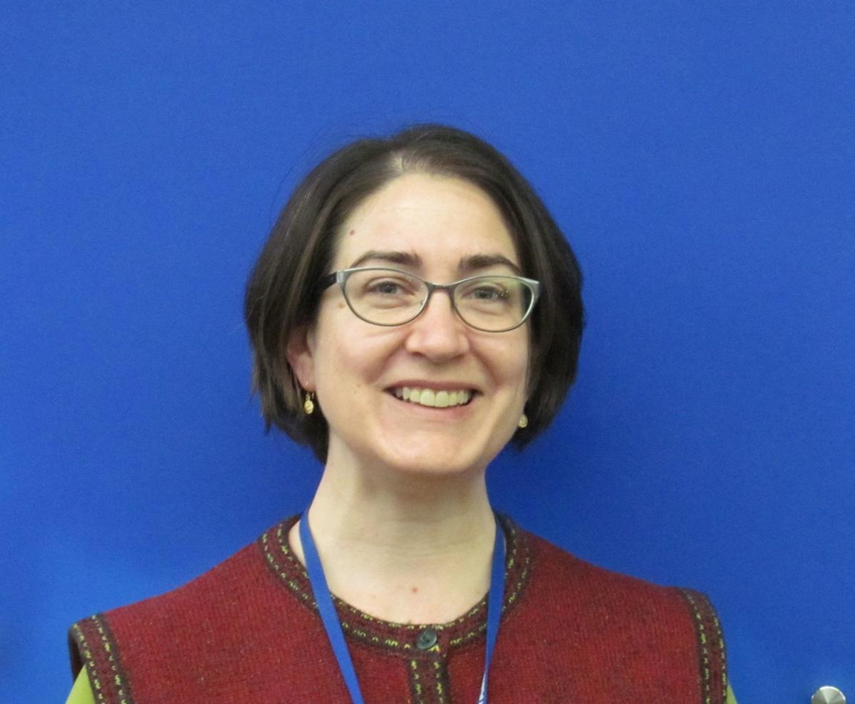 Courtney Mongiat, Bettendorf library