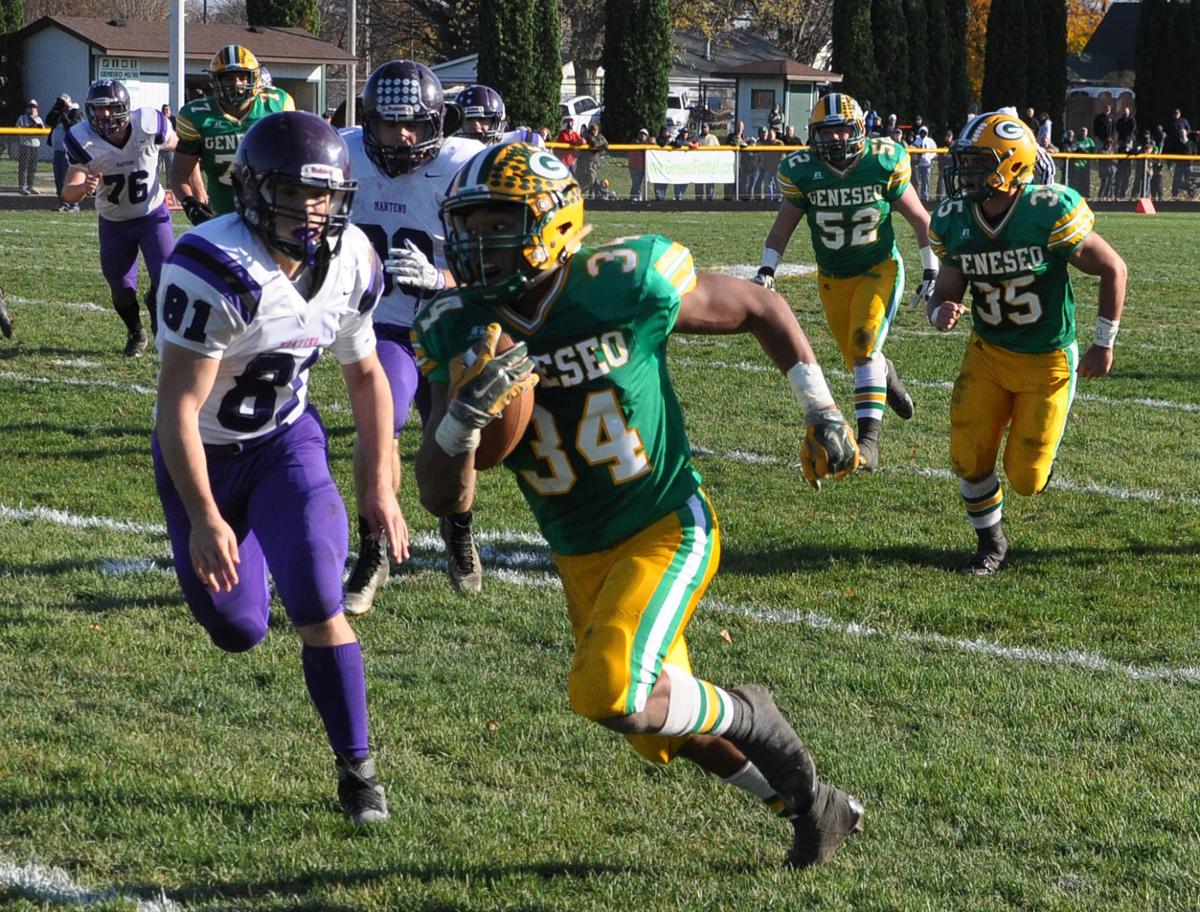 Geneseo forces 8 turnovers, rolls past Manteno High School Football