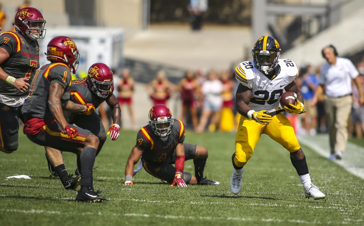 090917-HAWKEYE-FOOTBALL-049