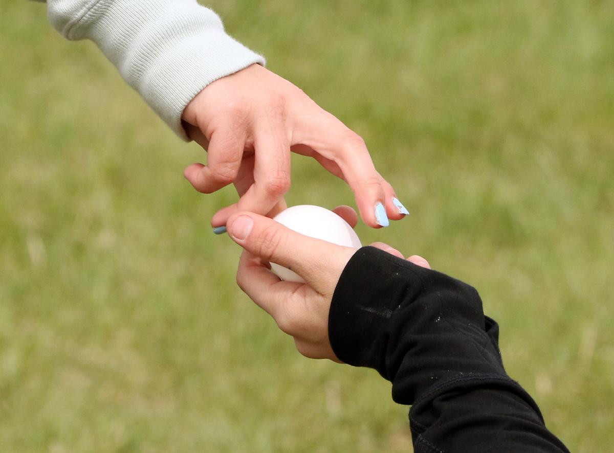 Launching eggs