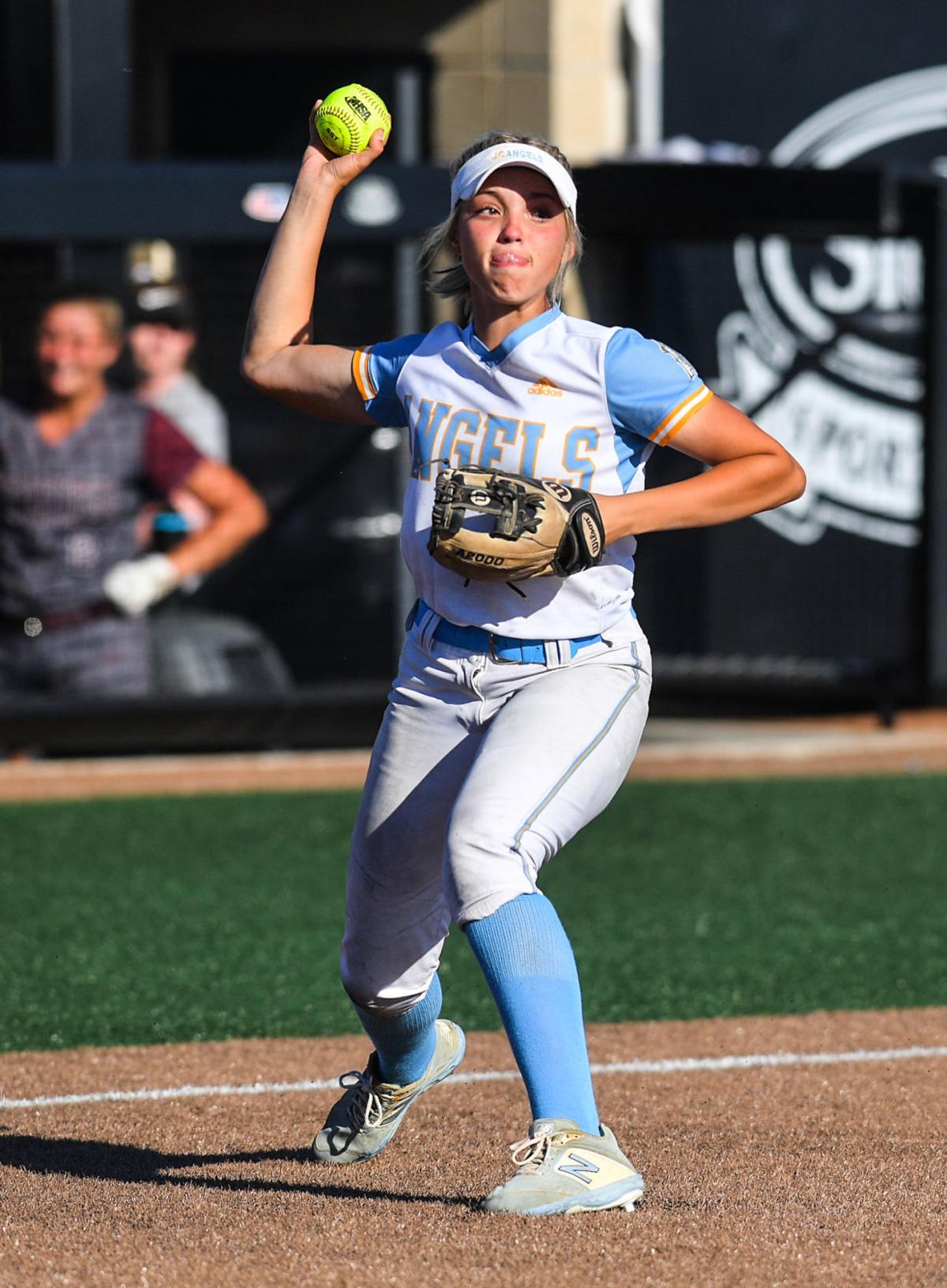 061621-qc-spt-2A-state-title-softball-031