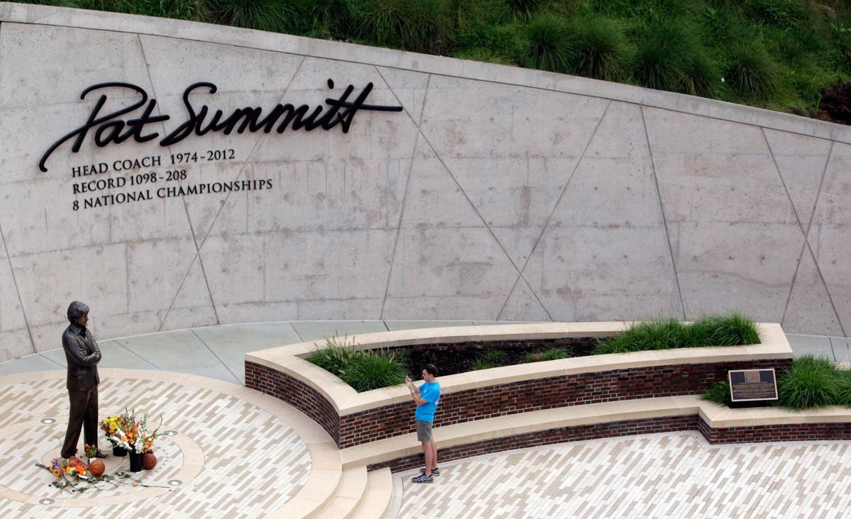 Obit Pat Summitt Basketball