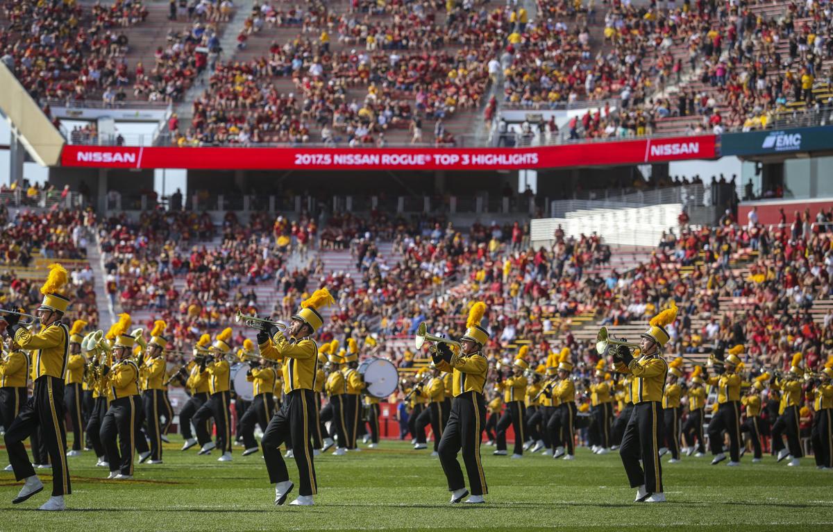090917-HAWKEYE-FOOTBALL-067.jpg