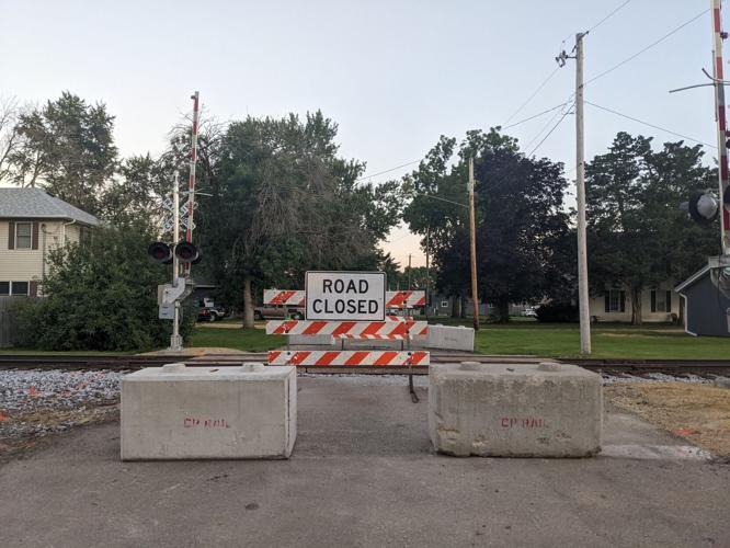 Camanche rail road crossing closed