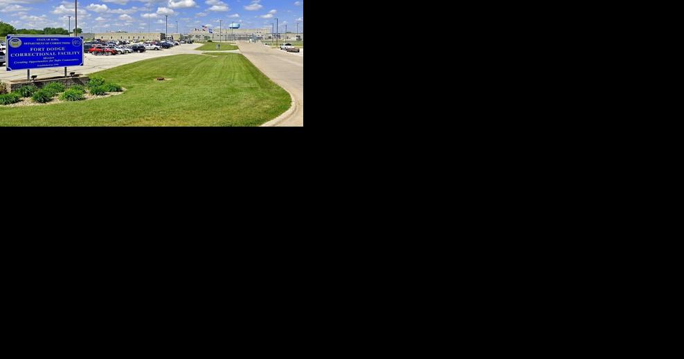 Fired prison guard, accused of selling contraband to inmates, wins jobless benefits in Iowa - Vimarsana News