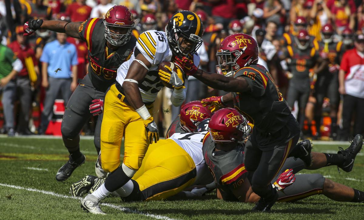 090917-HAWKEYE-FOOTBALL-044