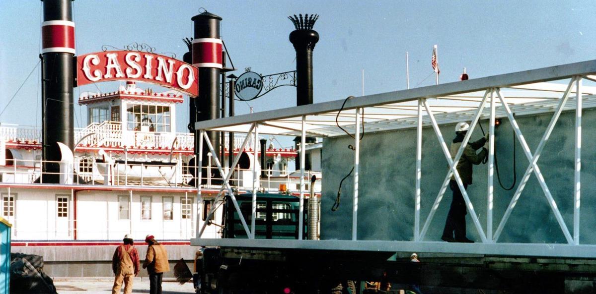 riverboat gambling history