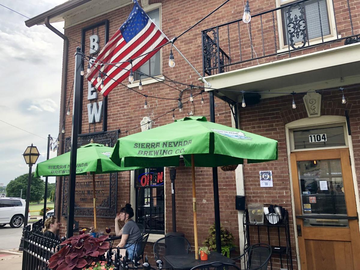 Food Drinks And Fresh Air 22 Places Fit For Outdoor Eating And