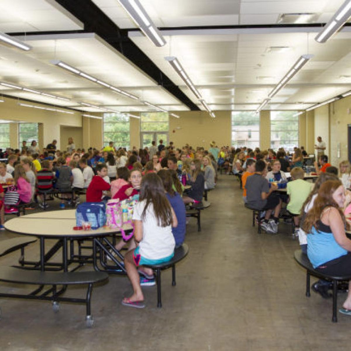 Teachers Students Settling In At Bettendorf Middle School Local Education Qctimes Com Bettendorf Middle School Calendar