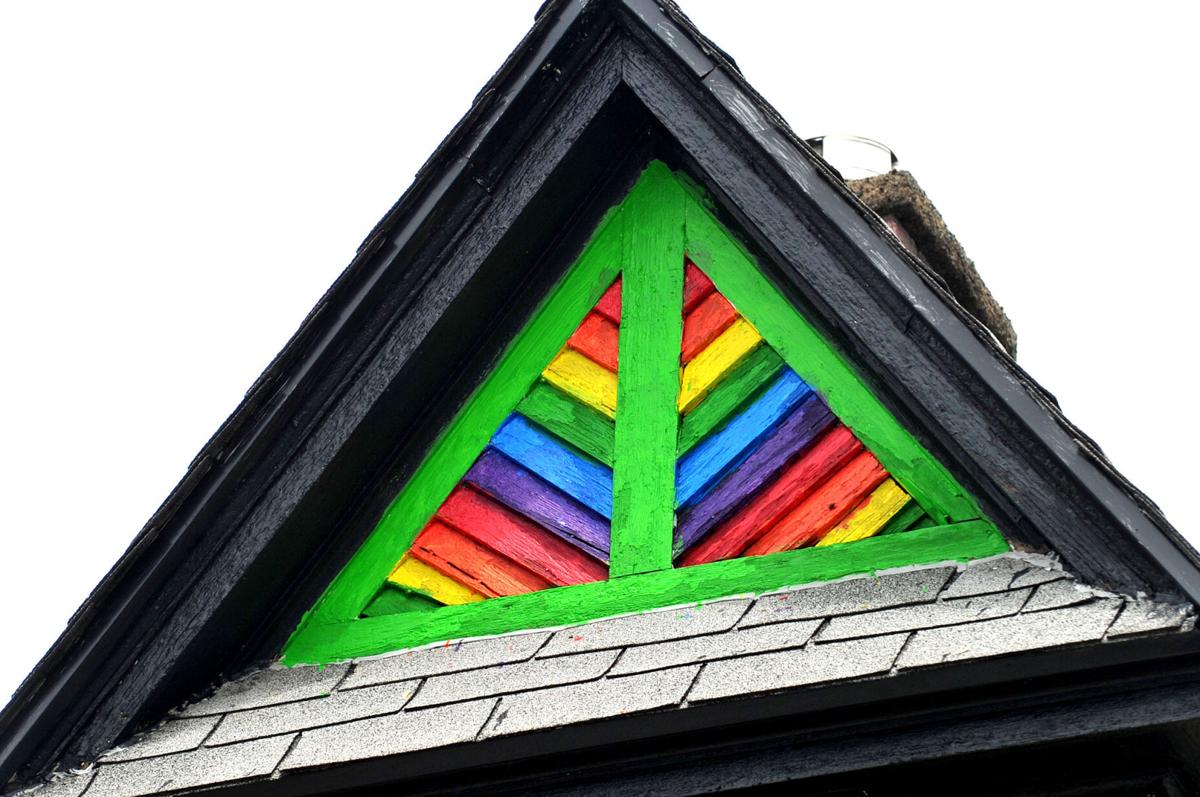 The Rainbow House Gets To Stay Colorful Moline Officials Have
