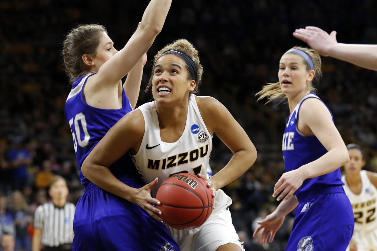 Tigers Starter Has Hawkeye Roots Iowa Hawkeyes Basketball