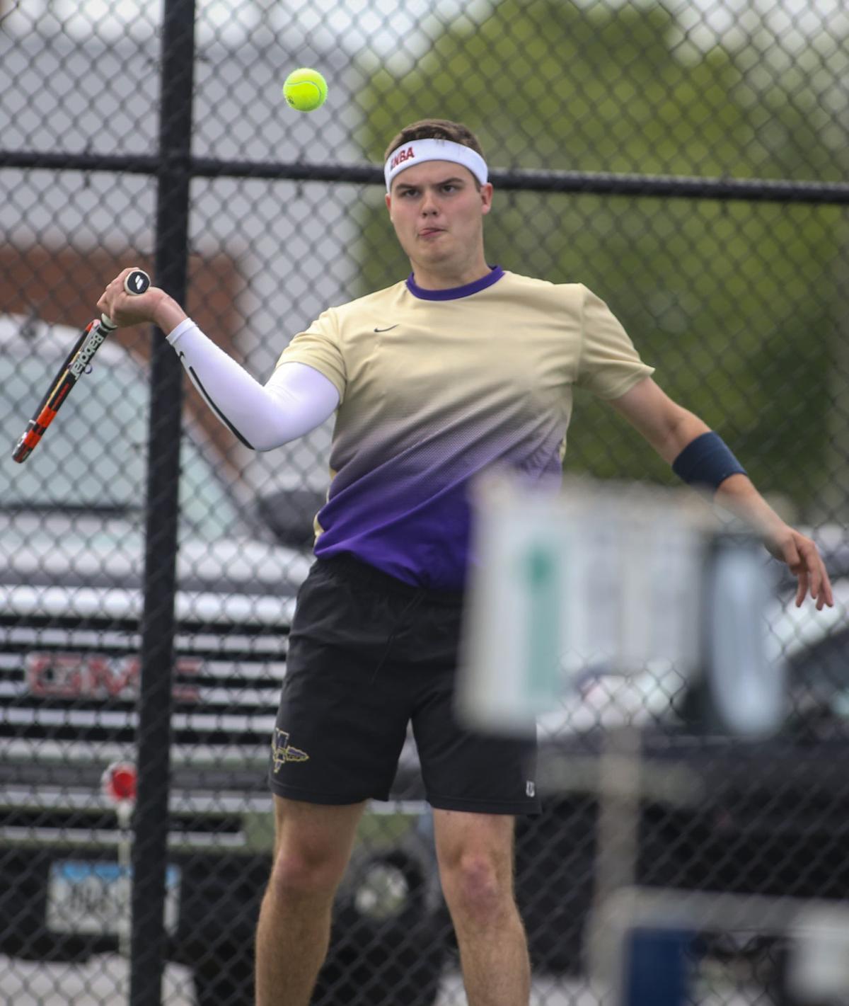 051117-DISTRICT-TENNIS-008