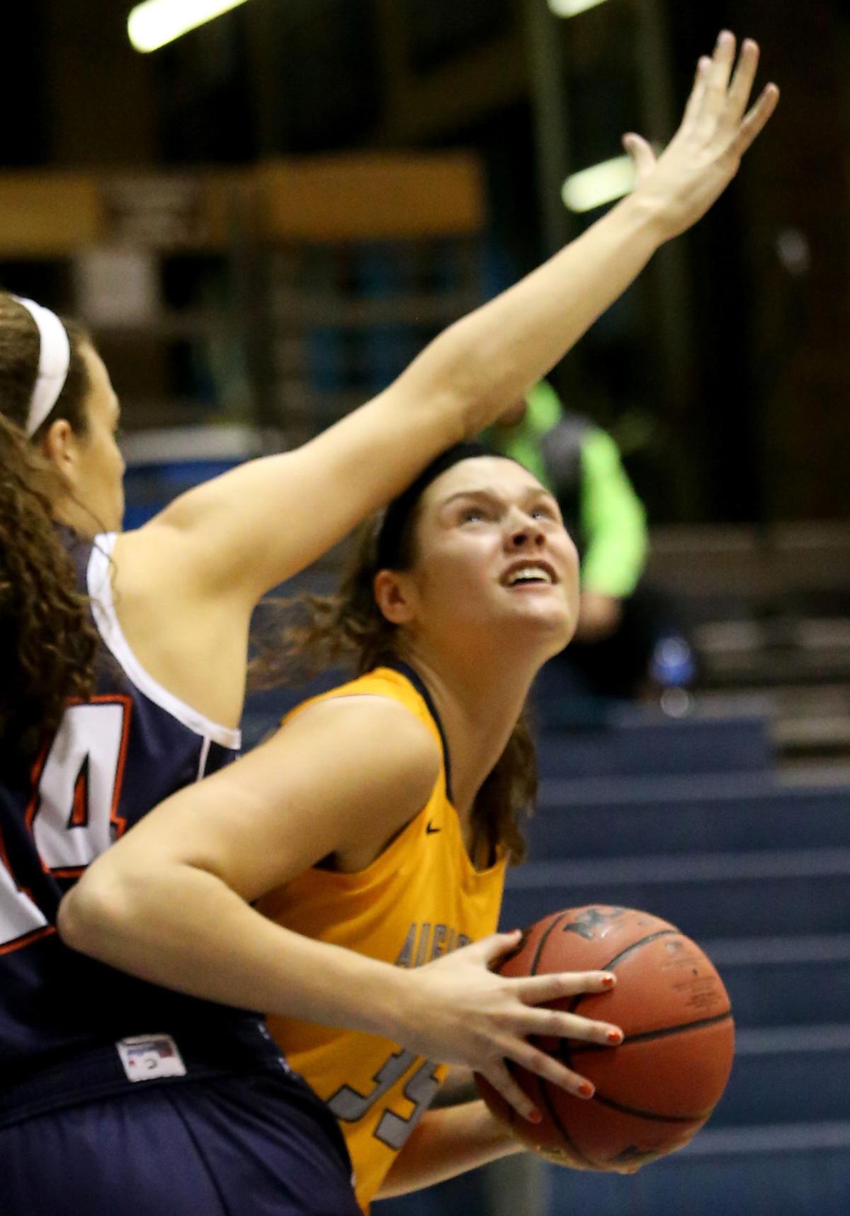 Kallenberger Reaches New Heights At Augustana College Basketball Qctimes Com