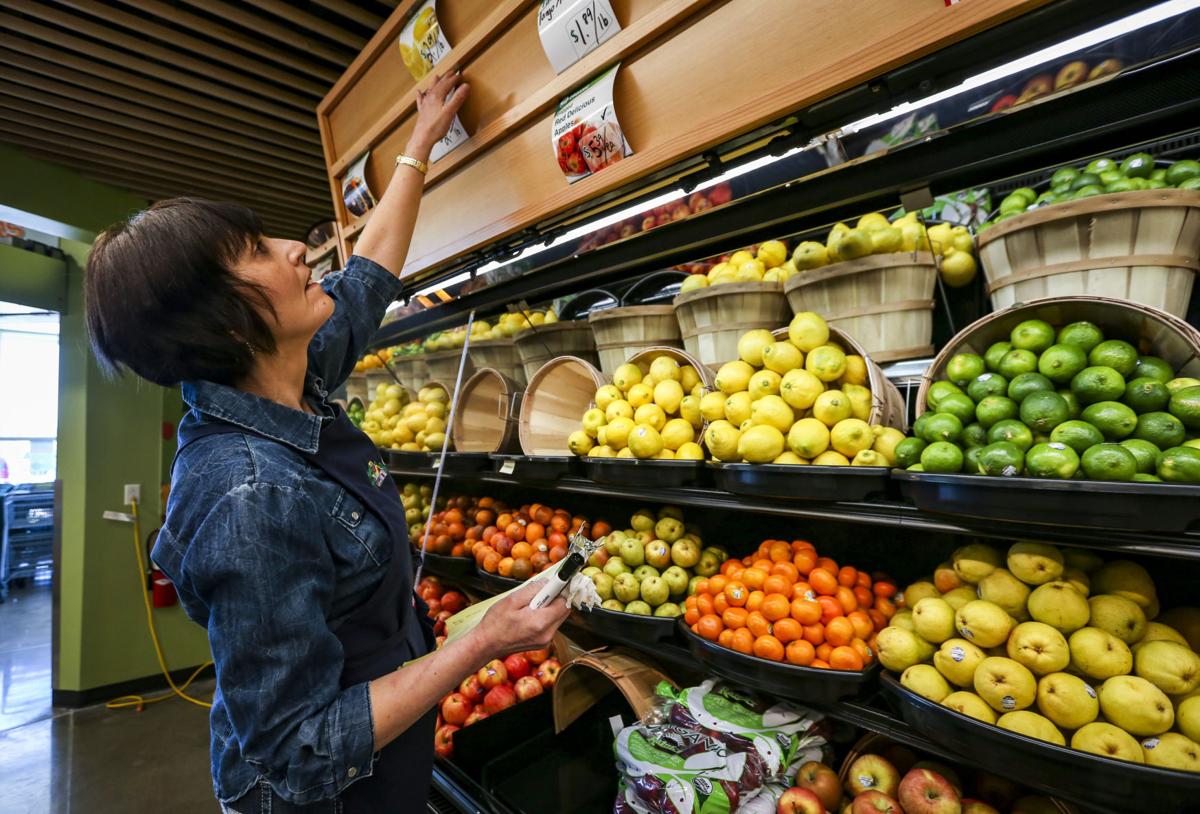 Natural Grocers Bring Healthy Brand To Q C Business Economy