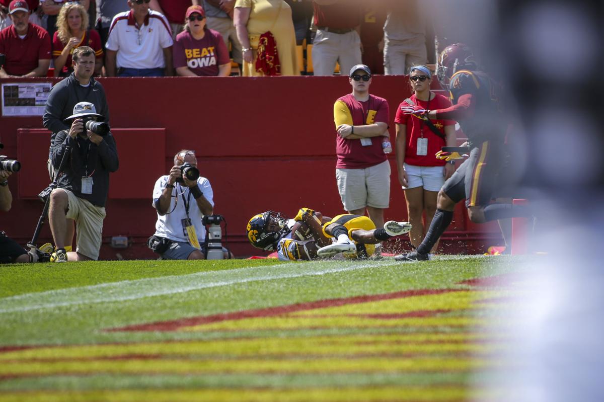 090917-HAWKEYE-FOOTBALL-038