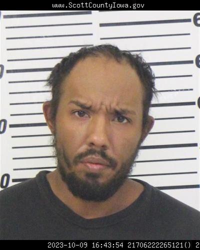 Davenport man accused of sexually abusing child