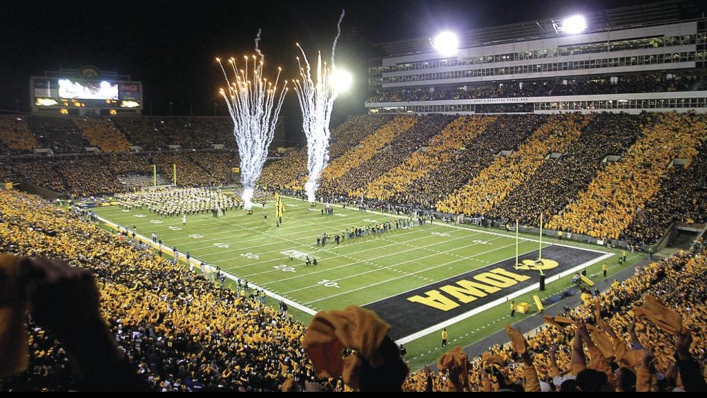 6/49 log Hawkeyes Iowa  Iowa Kinnick re Stadium  to Football seat