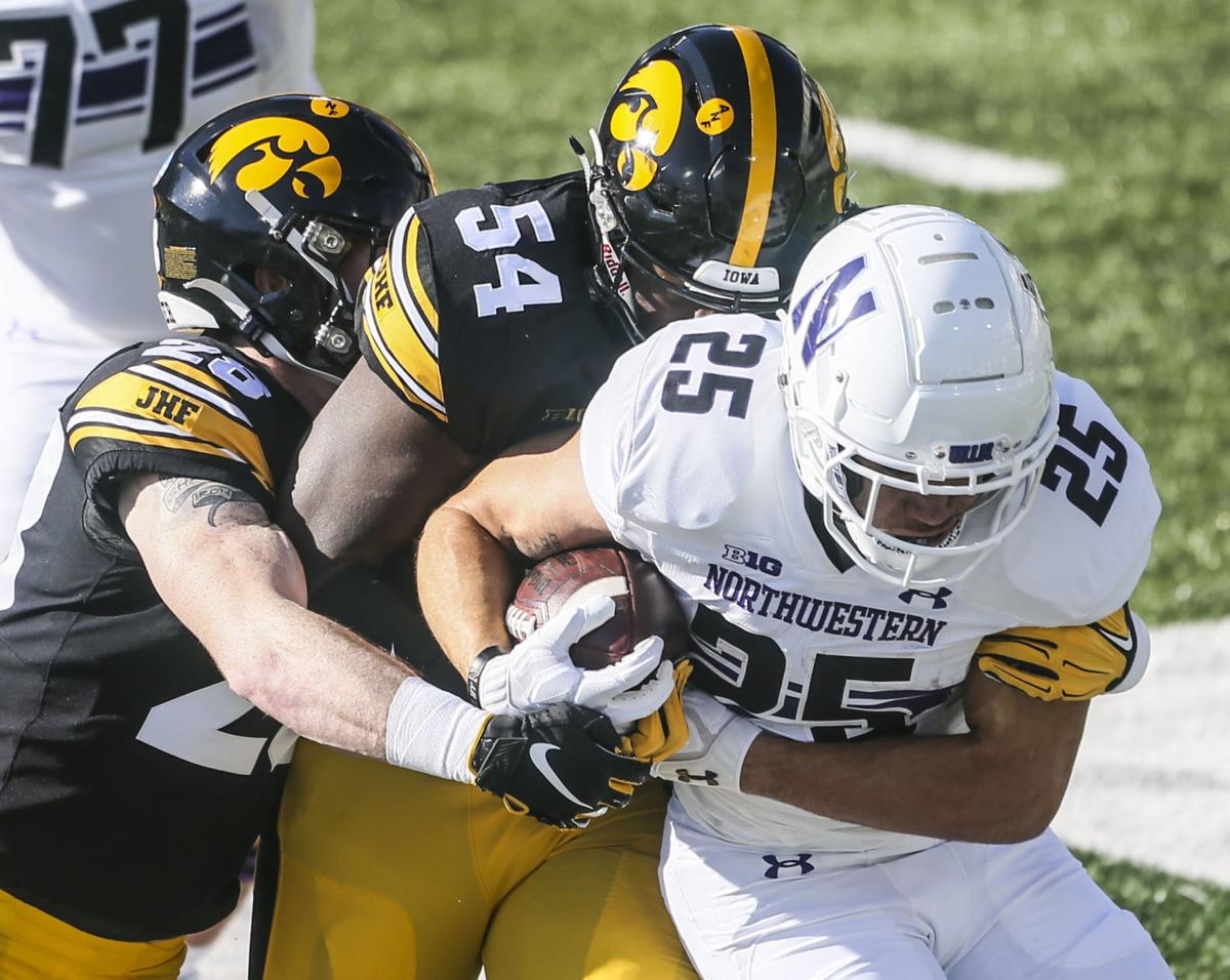 103120-qc-spt-iowa-nwestern-fb-60.JPG
