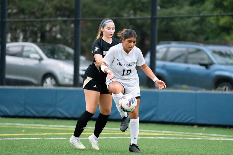 Women’s soccer shut out by Millikin