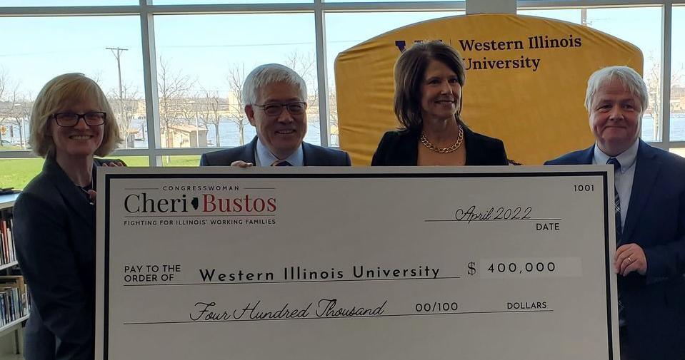 Western Illinois College gets 0,000 for small business programming | Politics and elections Western Illinois College gets 0,000 for small business programming | Politics and elections