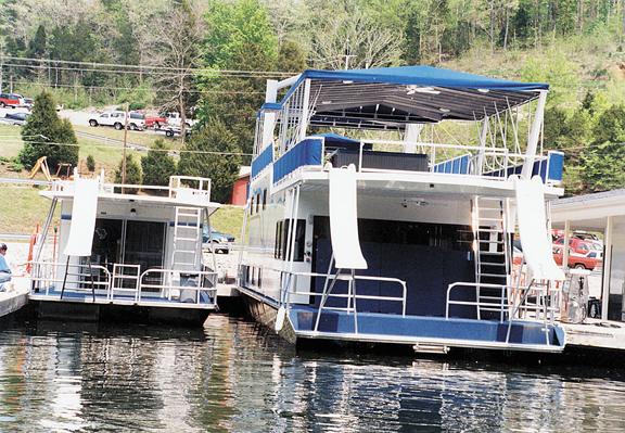 Diesel Electric Rental Houseboat Showcases Technology Boats Qctimes Com