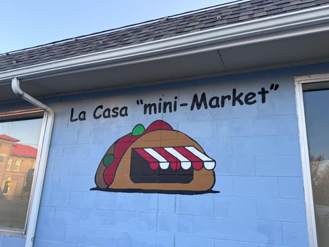 La Casa building mug logo.jpg