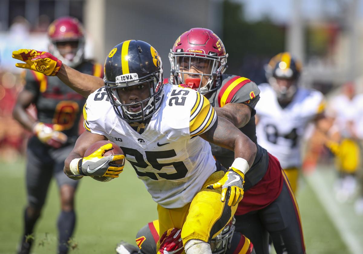 090917-HAWKEYE-FOOTBALL-015