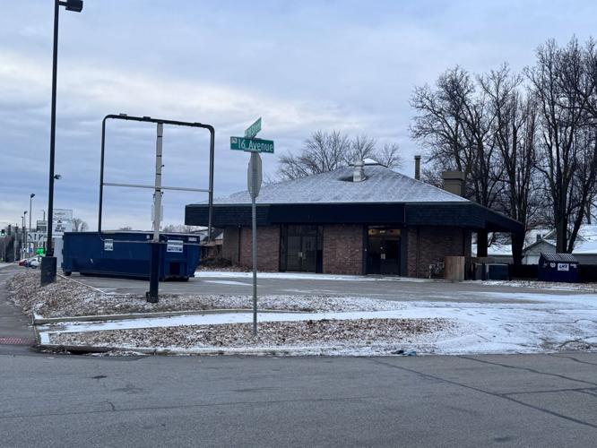 Pizza Hut Rock Island.jpg