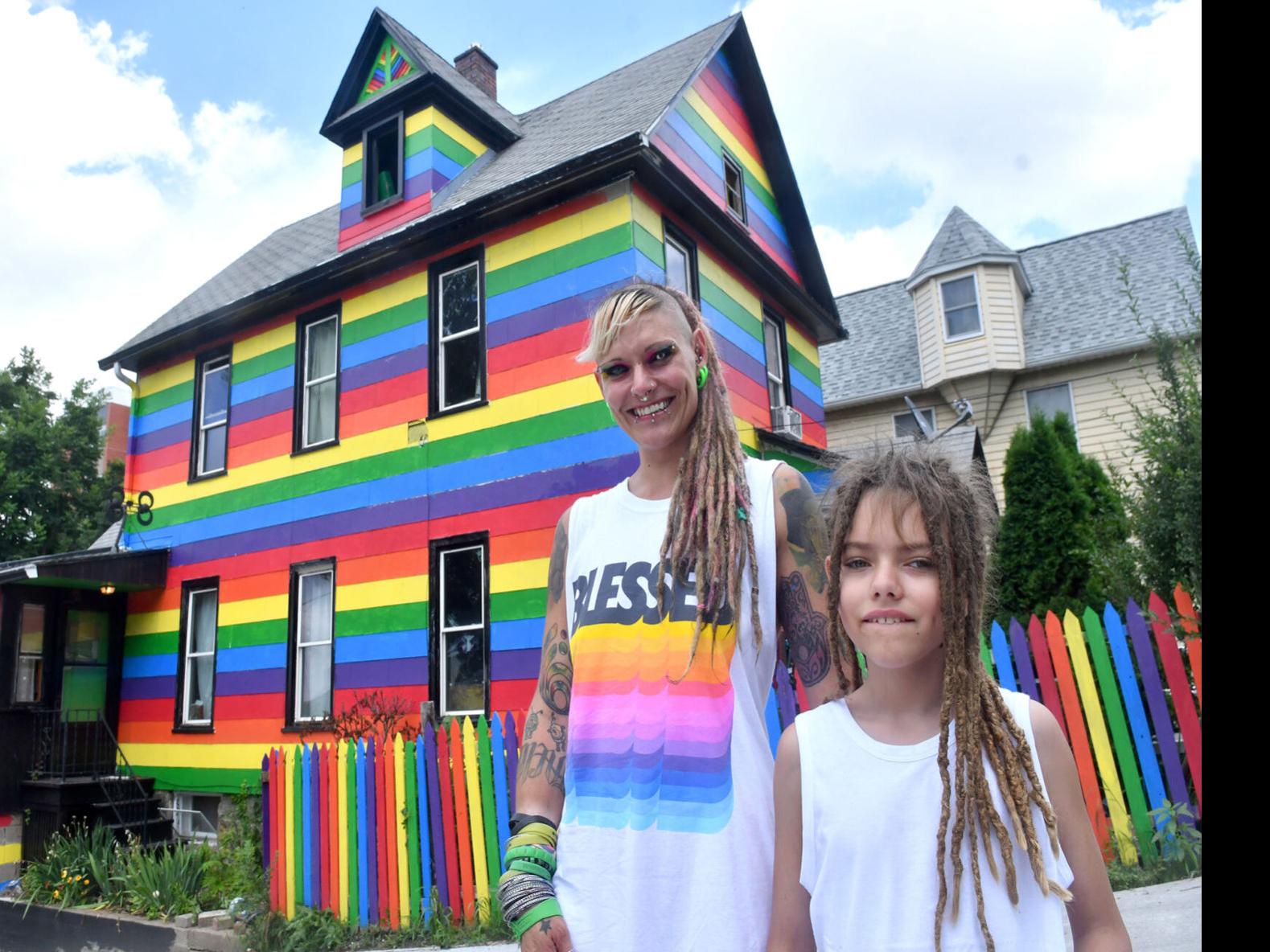 The Rainbow House Gets To Stay Colorful Moline Officials Have