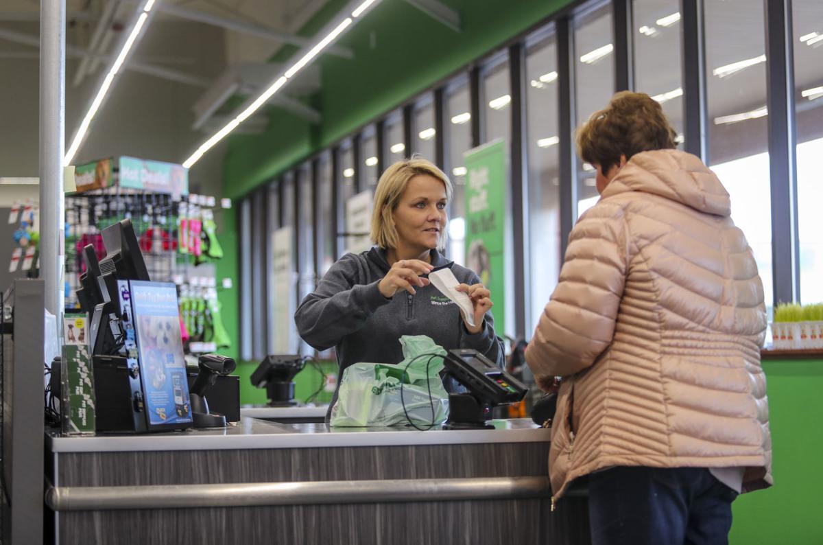 pet supplies plus makes splash in davenport economy pet supplies plus makes splash in davenport economy