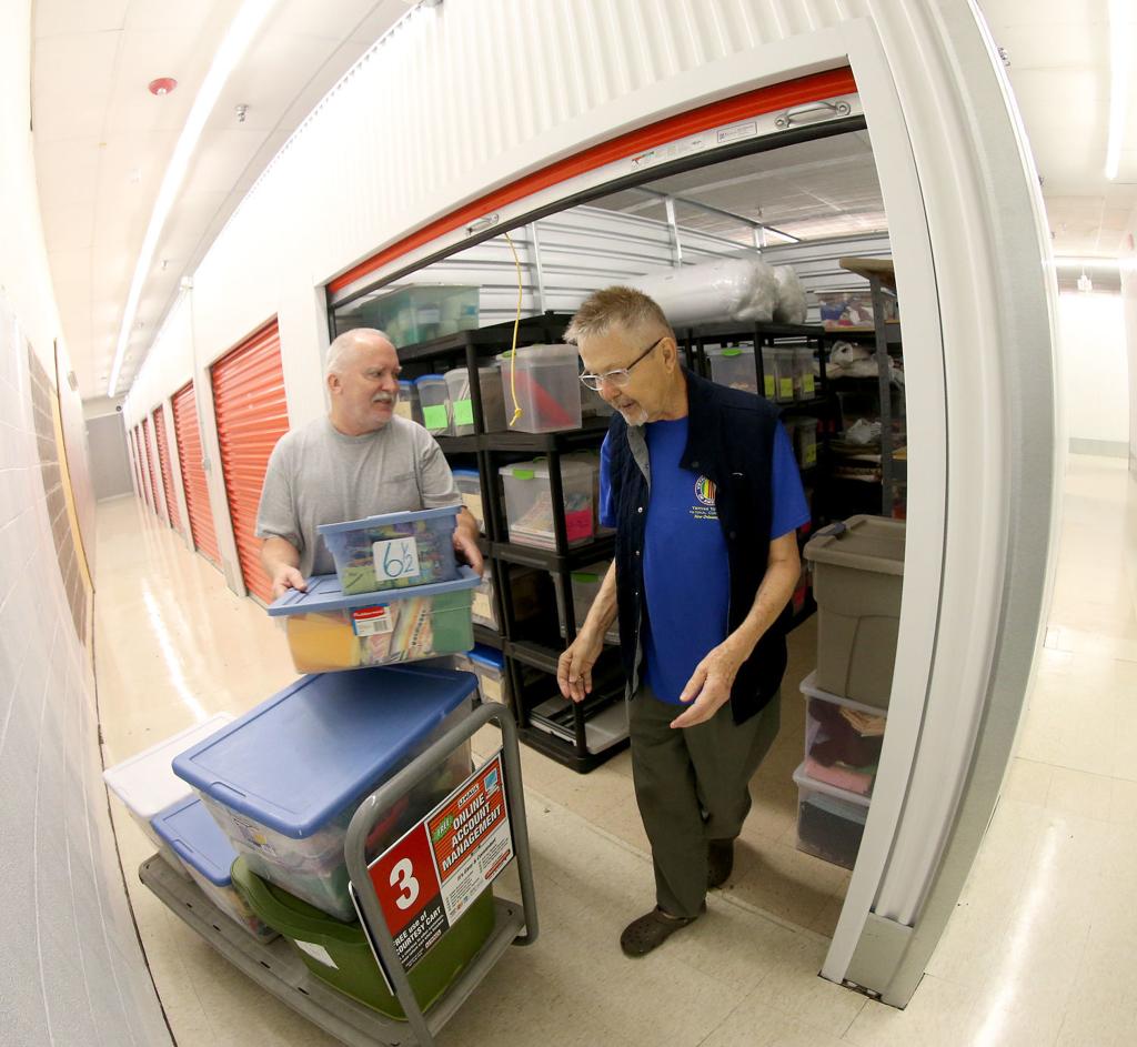 It S A Good Deal U Haul Transforms Former Kmart In Rock Island