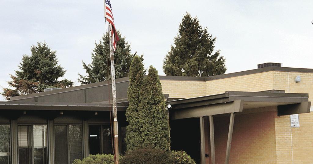 Church Bettendorf schools still negotiating Church Bettendorf schools still negotiating