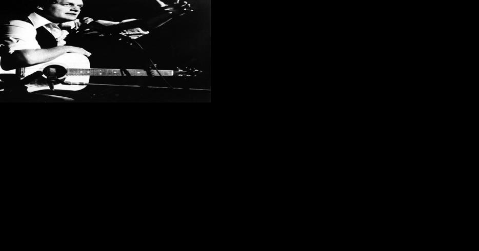 Timeless Tickets: Chapin plays through power outage in 1980 - Vimarsana News