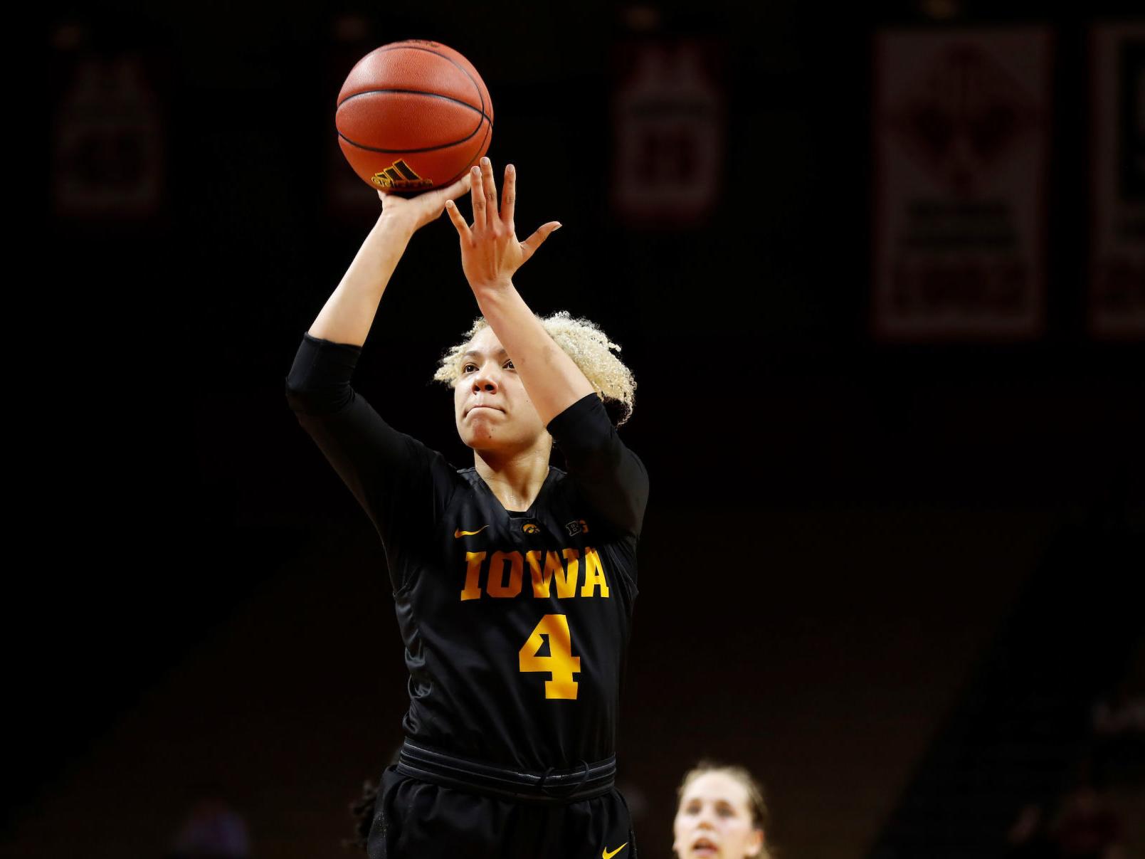 Hawkeyes Coley Plans To Live For The Moment Iowa Hawkeyes Basketball Qctimes Com