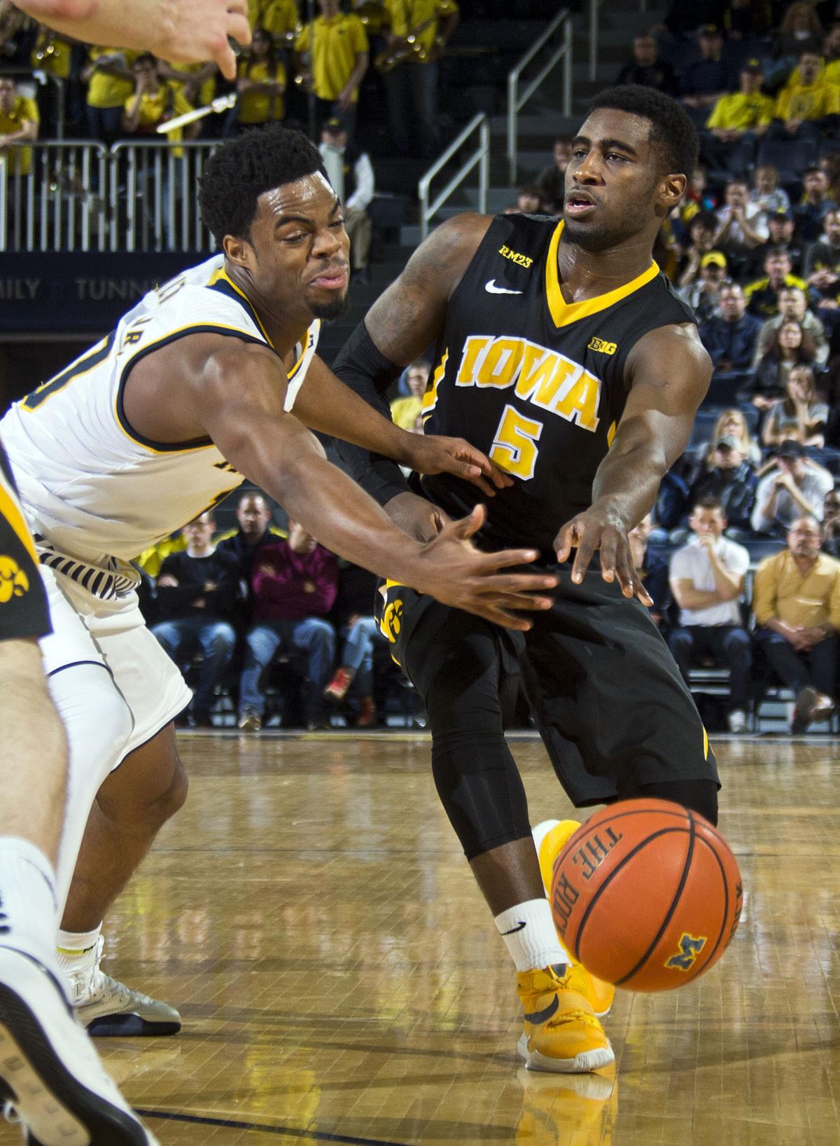 Unsung Clemmons Has Been Perhaps Iowa S Steadiest Player Iowa
