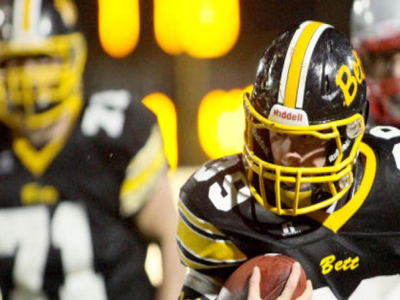 Bettendorf Prepares For Xavier S Top Ranked Defense High School