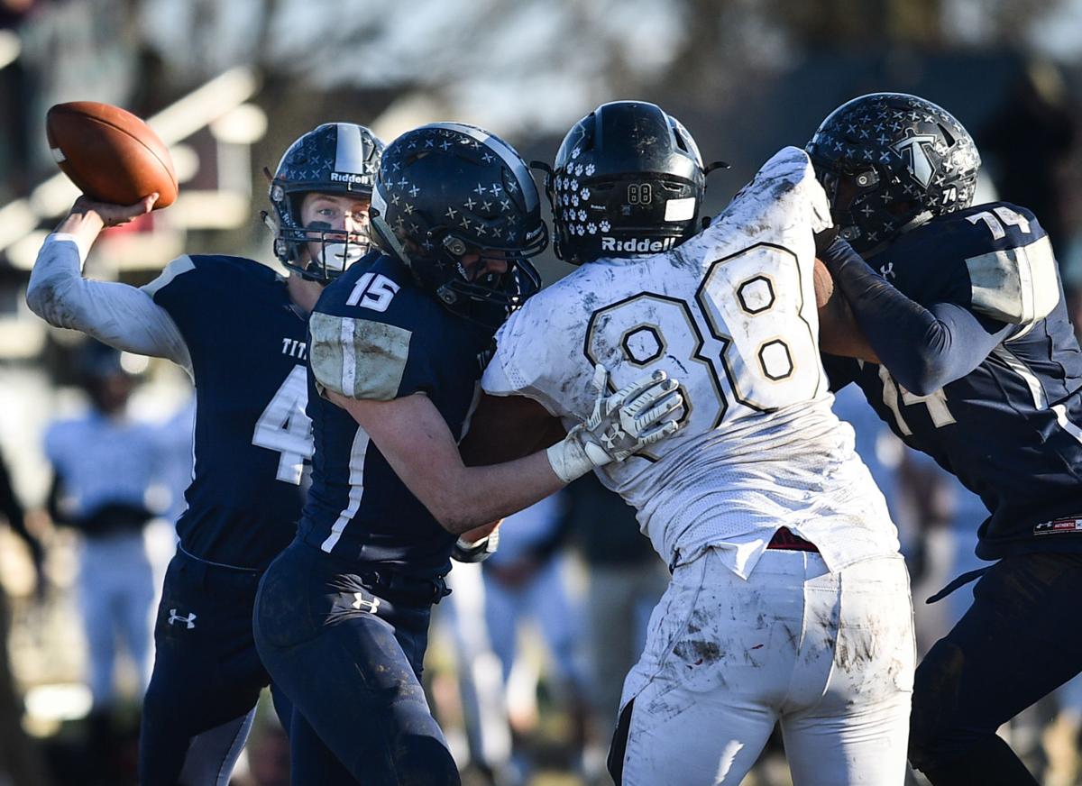 AnnawanWethersfield excited for delayed football season