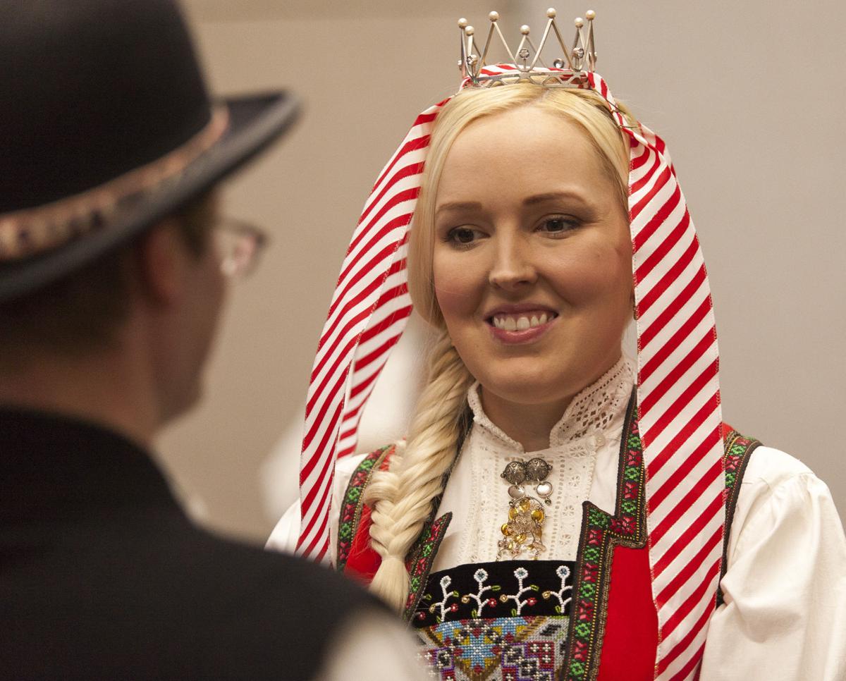 Mock wedding, presentation honor Norwegian culture Local News