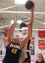 121721-qc-spt-dewitt-assum-hoops-008