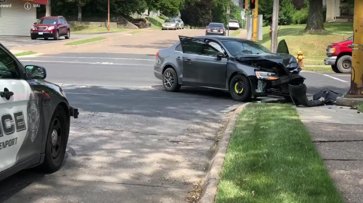 Davenport Police Arrest One After Stolen Car Crashes Local News Qctimes Com